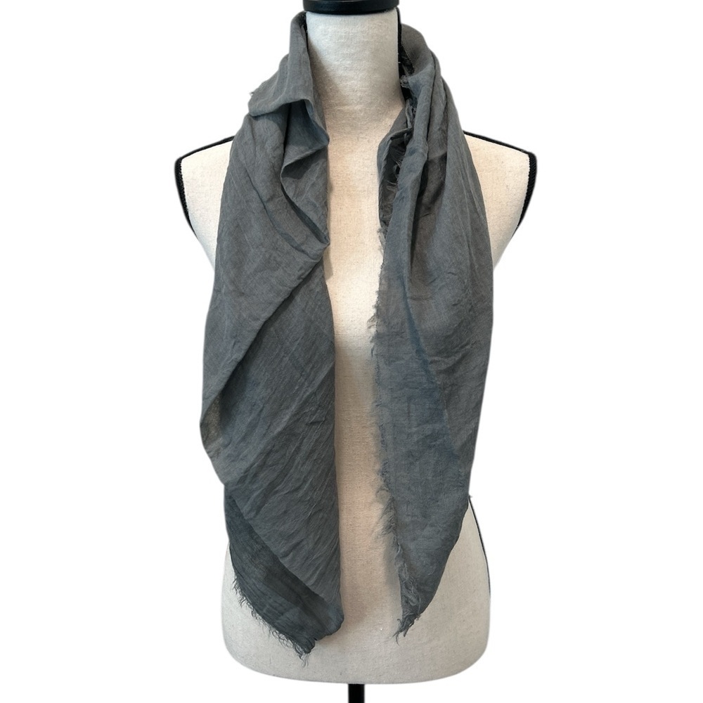 Elegant Gray Scarf